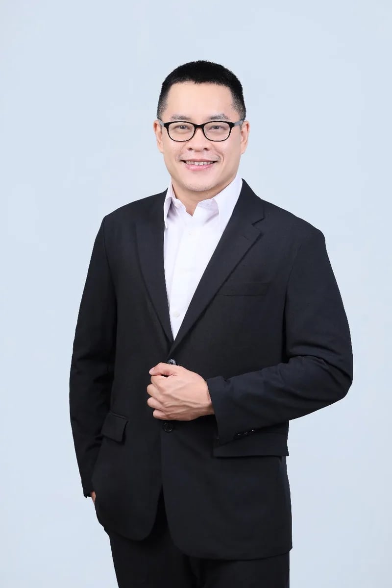 Freddy Sutiono S.Kom, CHt