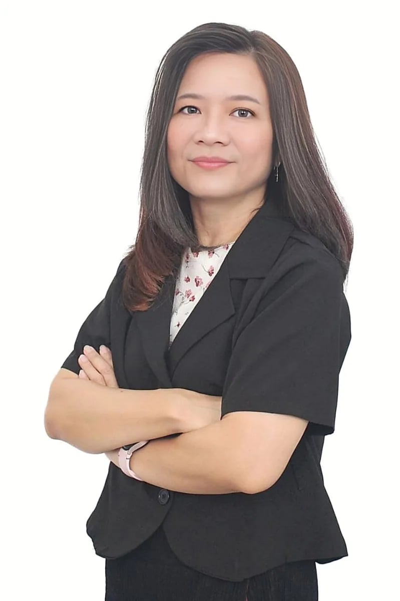 Suzan Lay, BCom, CHt